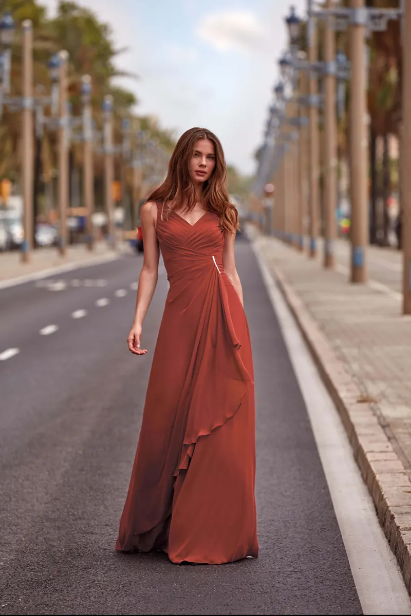 Robe de cérémonie Ro370L en terracotta, vue 1 — Scrupul’ Rennes