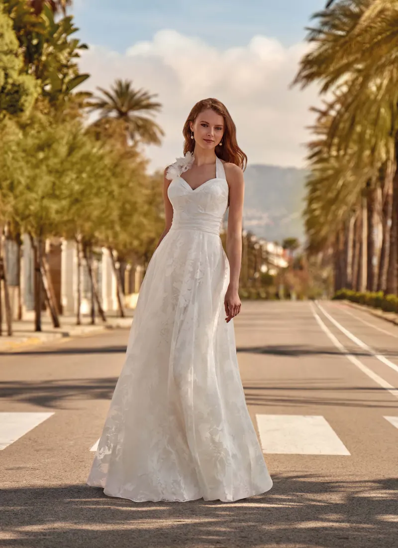Robe de mariée Ro671H en écru, vue 1 — Scrupul’ Rennes